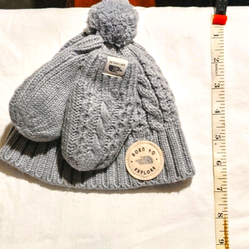 the north face baby gift set unisex grey NWT XXS